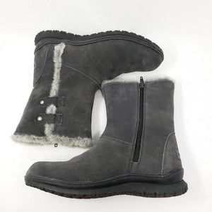 Minnetonka Charcoal Gray Suede 